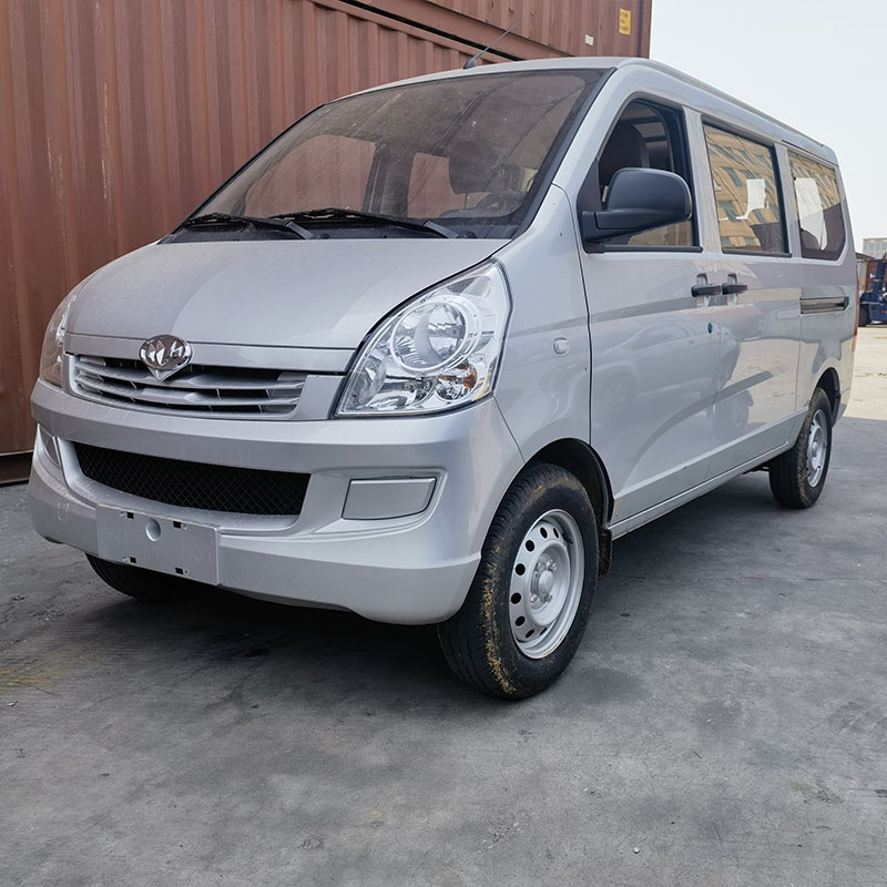 Keyton M70 MINIVAN